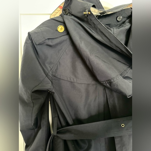 Authentic Burberry Chelsea Trench Coat Navy - size 4 - Picture 9 of 12